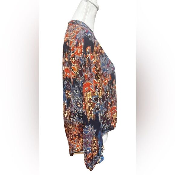 Veronica M faux wrap top size small - Picture 2 of 5